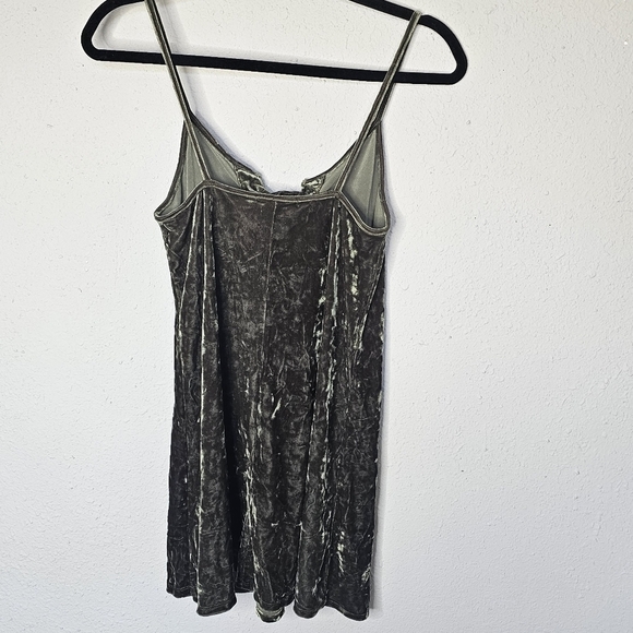 Forever 21 Mini Dress Womens Small Crushed Velvet Green Lace Up Goblincore Fairy - Picture 4 of 7
